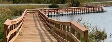Lakeside boardwalk trail